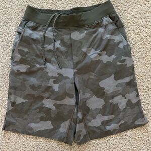 Lululemon T.H.E. Shorts Men Medium 9" Linerless Mesh Camo Dark Olive LM7ARAS